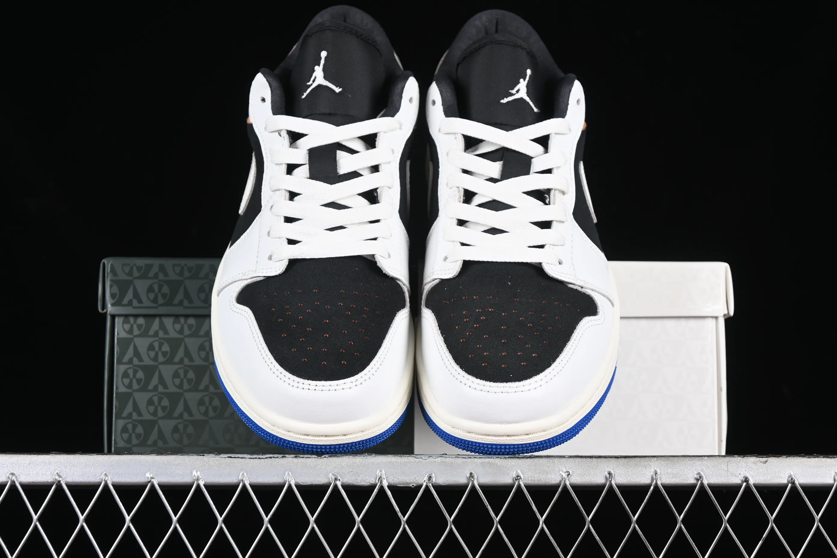 All categories Air Jordan Jordan series basketball shoes Air Jordan 1 Low G version pure original Air Jordan 1 Low "Quai 54" AJ1 Joe 1 white black blue low-top cultural casual sneakers HQ0764-001